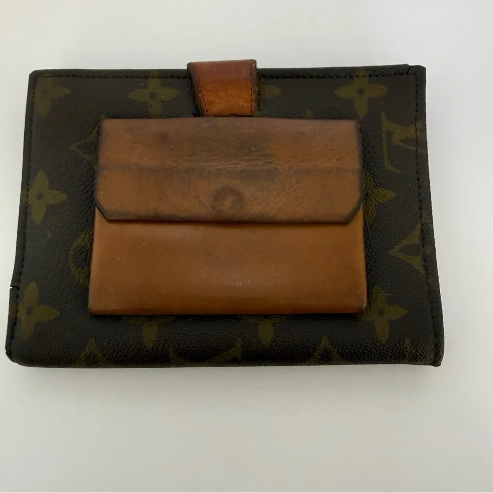 Louis Vuitton vintage unisex wallet Authentic